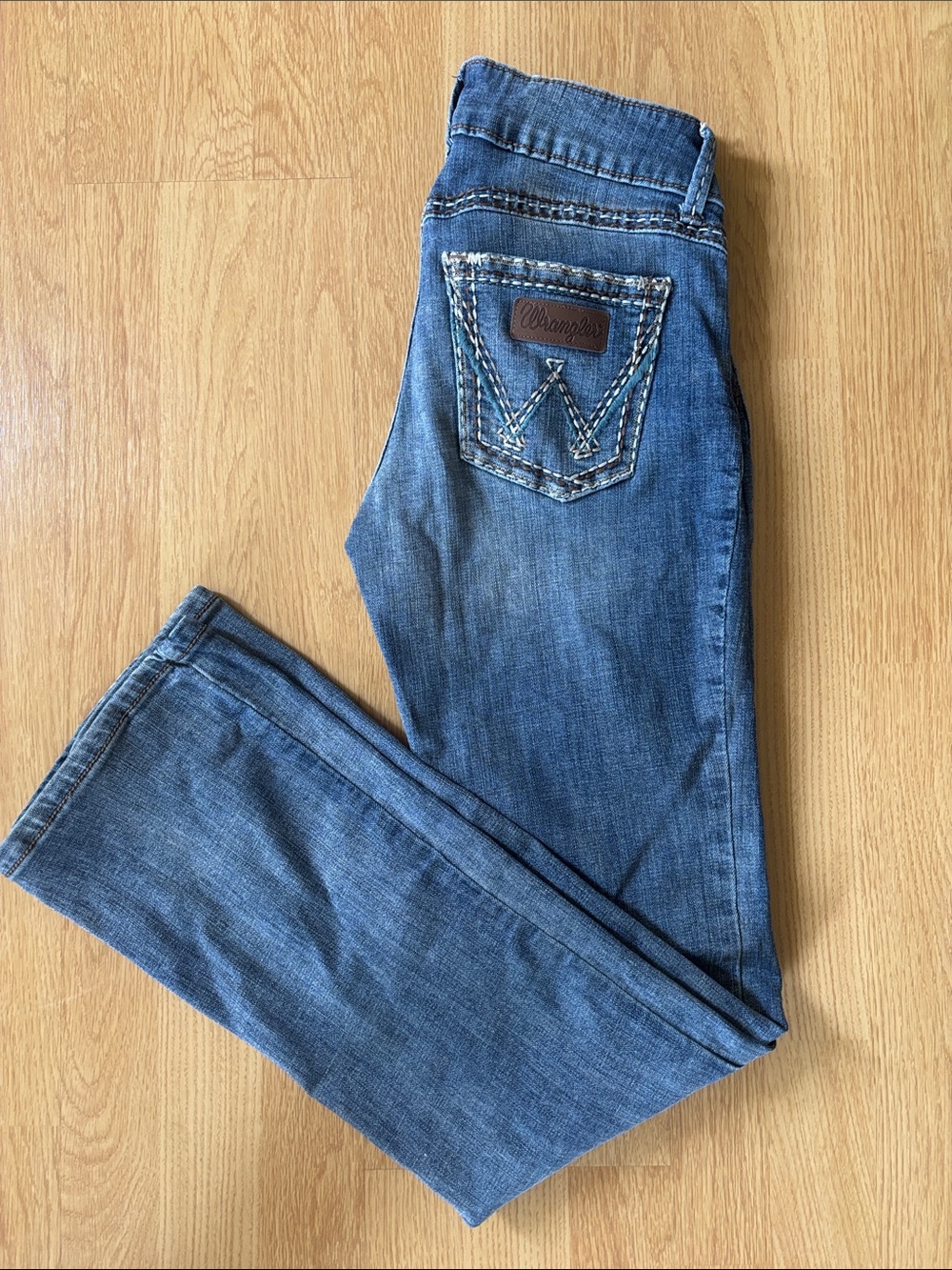 Wrangler Women's Medium Blue Boot Cut Jeans